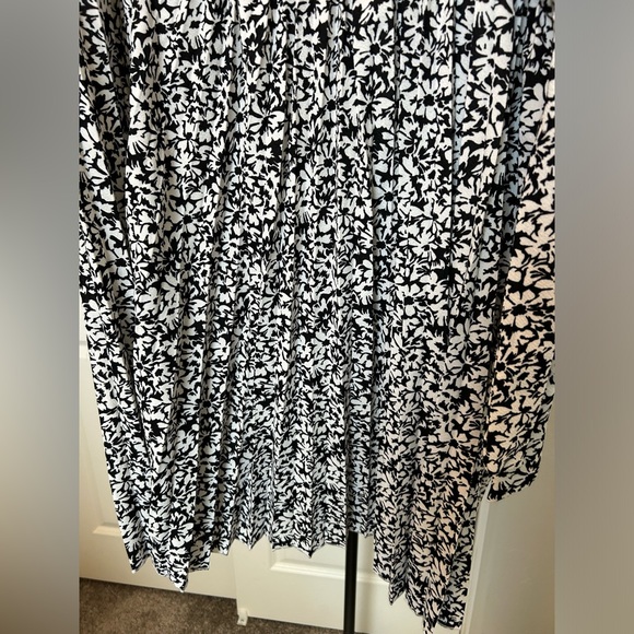 Lark + Grey TIERED RUFFLE MIDI SKIRT w/a side half belt to make a side bow/knot - Picture 6 of 8